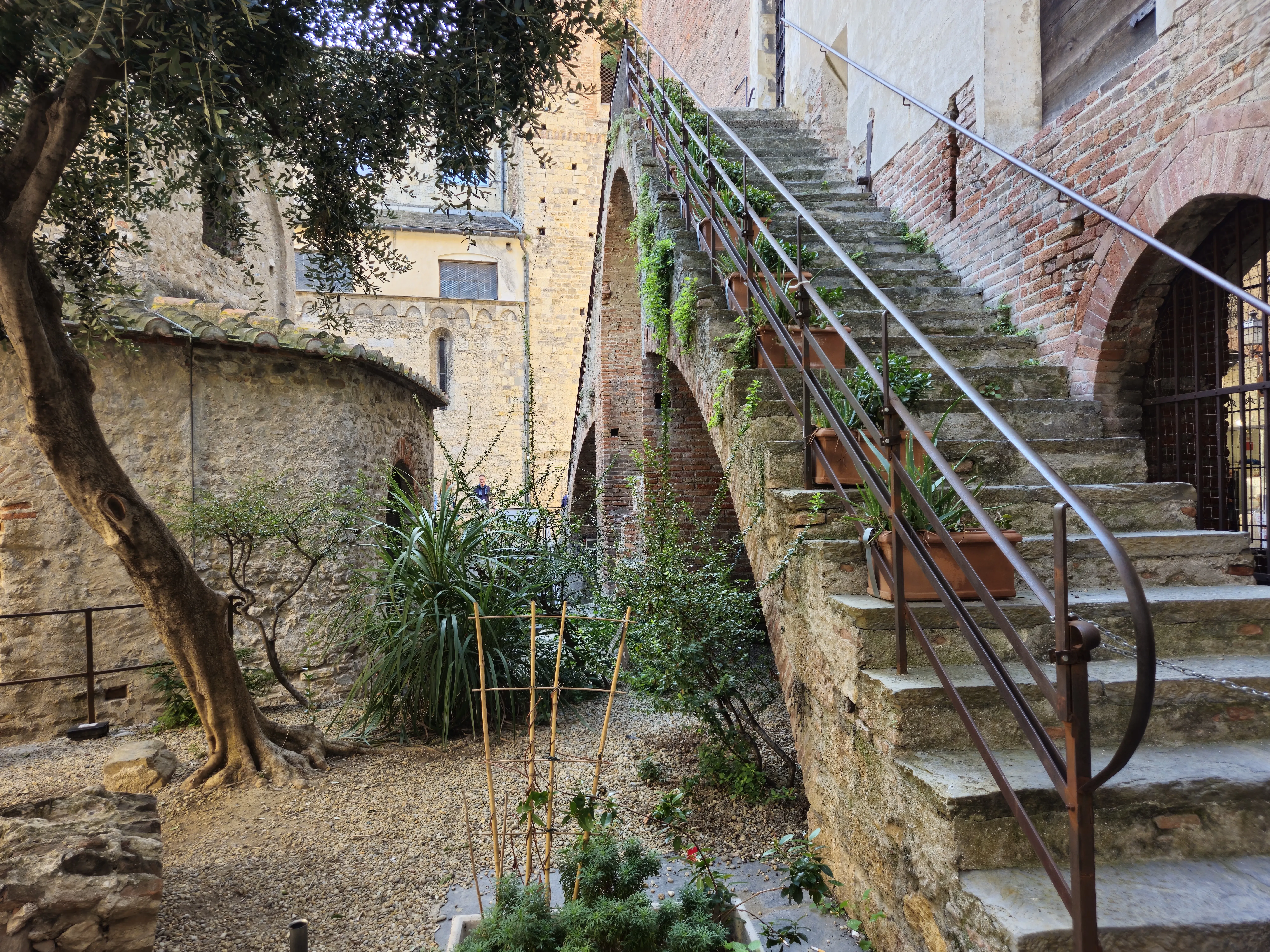 One Step Closer to Spain: From Maccagno Inferiore to Albenga