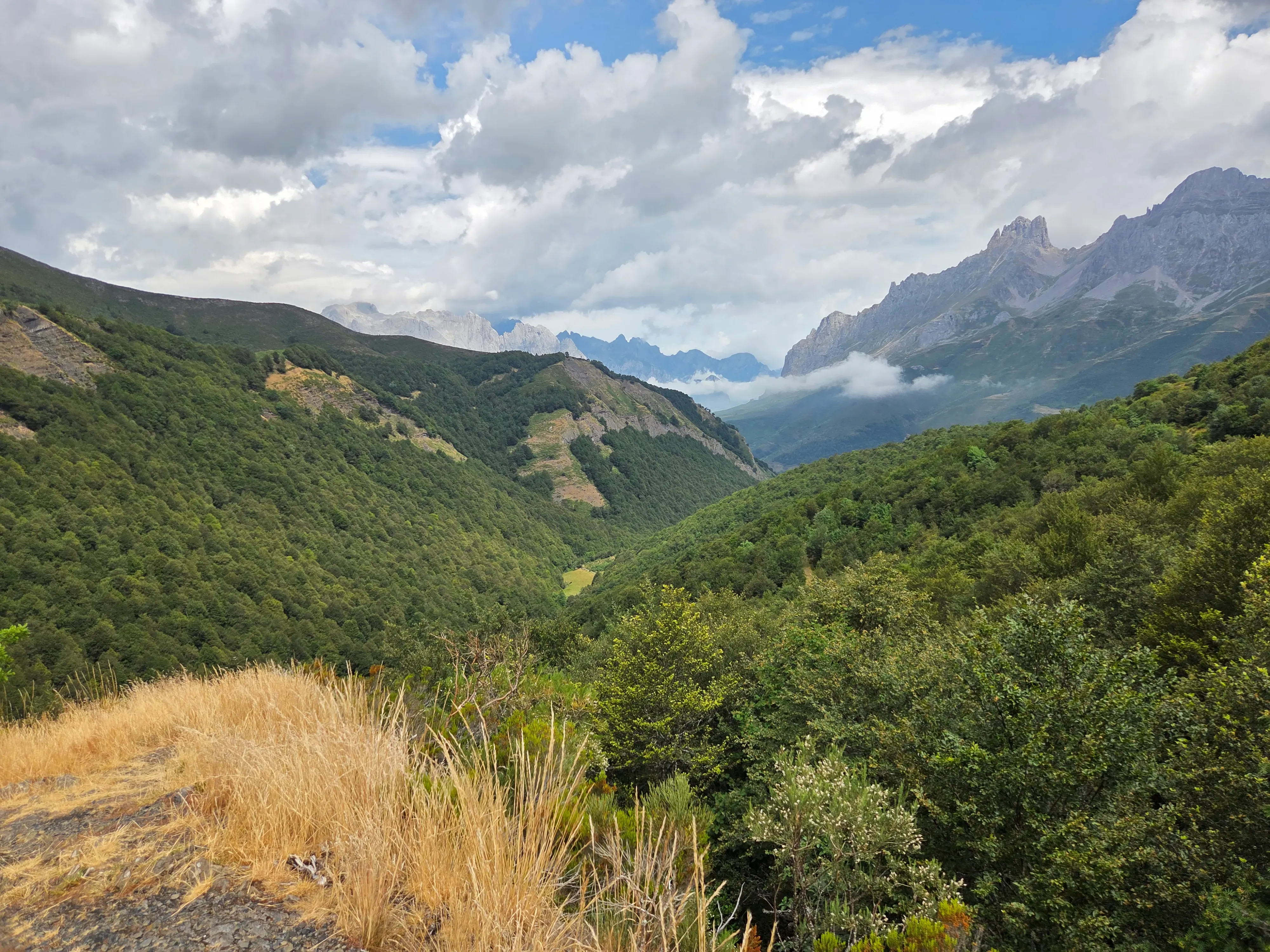 Durchbruch durch die Wolken der Picos